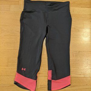 Compression Capris Gray, Breast Cancer Awareness